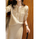 And Autumn 2025 New Light Social Atmosphere Human Walking Small Fragrance Imitation Wool Wool Wool Knitted Soft
