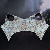 Court Retro Finely Pattyed Vest Slings In Front Of The