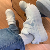Little White Shoe Woman 2025 New Winter Velcro Sticky Fashion Student Flat Shoes With