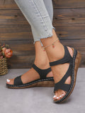 Color Hollow Thick-Spowed Sandals Women Large Size Magic Belt Light Beach Cool