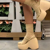 Pine Cake Black Cool Slippers 2025 Spring And Summer New Women Wearing Fashionable French Beach Holiday Roman