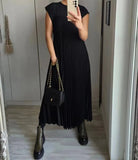 Zingj New Fall 2023 Solid Color Round Collar Sleeveless Pleated Design Loose Dress-Outfit