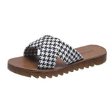 Red Flat Bottom Fashion Cool Slippers Women 2025 New Summer New INS Tide Thick Bottom Outside Wearing Hot Beach