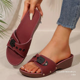 Buckle Type Thick-Bottom Slippers Women Wear Rivets Light Leisure Beach Cool