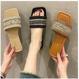 One-Size-In-One Flat-Bottomed Slippers Women's Famous Wind Woven Square Beach Cool