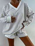 And Winter New Ladies Casual Striped Suit Long-Sleeved V-Neck Loose Top Sports Shorts Two-Set