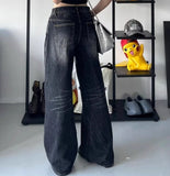 Retro Washed Distressed Boyfriend JeansOutfit