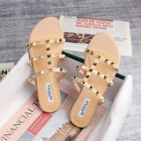 Cool Slippers Female Warren V Rivet Shoes Summer Wearing Round Head PU Word Slippers Large Code