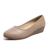 The Autumn Of 2025, The New Women's Single Shoe Slope And Comfortable Pointed Bean Shoes In The Heel Of The Working Mother's