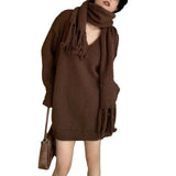 Zingj Send Scarf 2024 Autumn / Winter New Design Sense Loose V-Neck Solid Color Pullover Sweater Top-Outfit
