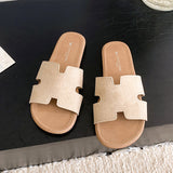 The Summer Of 2025, The Summer Flat-Bottomed Trendy Drag Wears The Retro Sentence Round 100 With Skirts, The Two Uncle