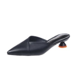 Wearing Slippers Outside The Women's 2025 Summer New Pointed Korean Version Of Fashion Thick And Lazy Half-Dragging Sandals