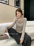 Xixi 2025 Autumn White Standard Temperament Wool Kinesi Flower Bottoming Lady Set On The Coat Woman
