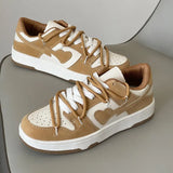 Retro Casual Love SneakersOutfit