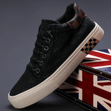New Men's Shoes Men's Canvas Shoes Light Breathable Trend Wide Version Of Casual Shoes One Foot Lazy