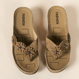 Slippers Women 2025 Summer New Three Flowers Slippers Thick Bottom Clip Toe Beach Flip-Flops