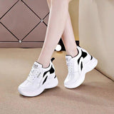 The Small White Shoes Women 2025 New Korean Version Of Casual Fashion Breathable Student Sports Loose Cake Bottom Thick Bottom Street