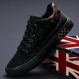 New Men's Shoes Men's Canvas Shoes Light Breathable Trend Wide Version Of Casual Shoes One Foot Lazy