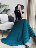 Gradient Pleated Long Skirt- Outfit