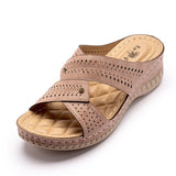 New Cool Drag Female Explosion Slope With Lady Large-Size Slippers Mother Shoes Roman Style