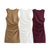 Three-Color Knitted Folds Decorated Sleeveless