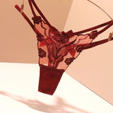 Sexy Embroidery Lady T-Word T-Tants Lace Transparent Hollow Seduction Hot Red Life Year