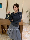 Xixi 2025 Autumn White Standard Temperament Wool Kinesi Flower Bottoming Lady Set On The Coat Woman