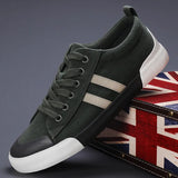 The Autumn Of 2025, The New Men's Canvas Shoes Are Light And Breathable, And The Casual Shoes Are Men's Low-Top Flat Bottom Lace