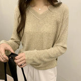 V-Collar Shows The Thin Wool Sweater, A New Slim, Long-Sleeved Blouse With Bottoms In Autumn And