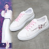 White Shoes Women 2025 Autumn New Flat Plate Shoes Net Red Leisure Anti-Slip Students Embroidered Sports Single
