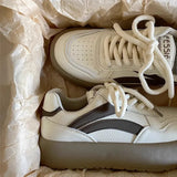 White Shoes Women 2025 Autumn And Winter New Mider Thick Soles To Increase The Round Head Lace With The Training Of Casual Board
