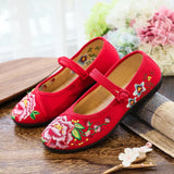 Zingj Shoes Injection Plastic Soft Sole Large Size Fat Feet Mother Shoes Women Embroidered Cloth Shoes Single Shoes Spring / Summer