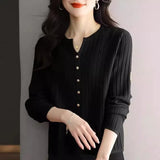 Design Sweater Coat Wearing Pure Autumn And Winter Korean 2025 Simple Knitted Bottom Shirt Temperament