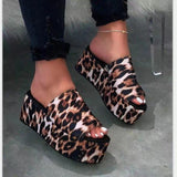 Size 43 Spring And Summer Pine Cake Thick Bottom Slippers Women Flat Bottom Leopard Print Cold