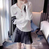 Bumping Color With A Soft Glutinous Wool Knit POLO Collared Thin Coat Female Spring Animal Embroidered