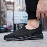 Men's Summer 2025 Net Noodles Shoes Foot Breathable Men's Shoes Korean Version Of Large Net Shoes Lightweight Men's