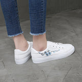 White Shoes Women 2025 Autumn New Flat Plate Shoes Net Red Leisure Anti-Slip Students Embroidered Sports Single