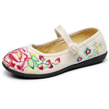 Zingj Shoes Injection Plastic Soft Sole Large Size Fat Feet Mother Shoes Women Embroidered Cloth Shoes Single Shoes Spring / Summer