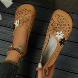 Hollowed-In-Caught People Hollow Flat-Soled Single-Shoe Female Flowers Breathable Shallow Mother Lazy Boat