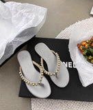 Pearl Leather Flat-Bottomed Flip-Flops Women Wear The New Summer 2025 Summer New Trendy Beach Feet Cool