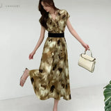 Light Luxury Retro Sleeveless V-Neck Print Dress Women's Summer Waists Thin Temperament Elegant Famous