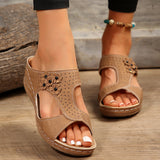 Slopes And Slippers Women 2025 Fashion Casual Sandals Women Hollow Light Outer Sandals Women Wearing