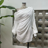 Sweet Temperament Design Folded Micro-Perchee Shoulder Irregular Top + Ultra-Short Trousers