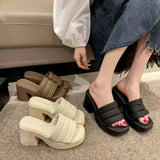 Cake Thick Bottom Cool Slippers Women Wear 2025 Summer Fashion Niche Women's Shoes Design Feel Beach One-Word Drag