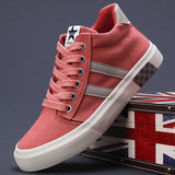 The Autumn Of 2025, The New Men's Shoes Korean Version Of The Trend Of Fashion Casual Men's Canvas Shoes With Comfortable Flat