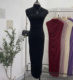 Ceclent Unique Dress With Thin Folds And Hips High-Collar After The Opening Of The Fork Dress