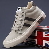 The Autumn Of 2025, The New Men's Shoes Korean Version Of The Trend Of Fashion Casual Men's Canvas Shoes With Comfortable Flat