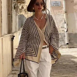 Pop Fashion Lady Bump Color Round Collar Single Row Buckle Long-Sleeved Striped Loose Casual Shirt
