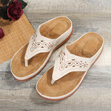 Summer New Large-Size Hollow Water Drill Pine Cake Bottom Clip Outside Wearing Flat Beach Cool Slippers