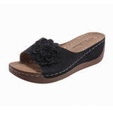 Slopes And Slippers Women 2025 Summer New Hollow Explosion Sandals Women Lightly Wear